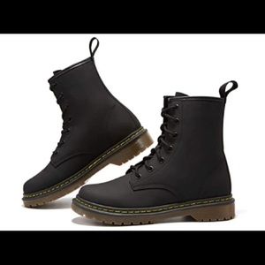 Women combat boots